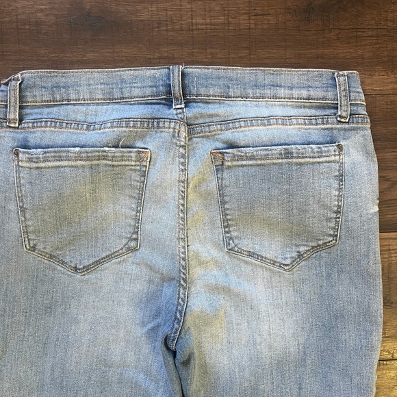 Kensie Jeans the Effortless Skinny Crop Women's Size 12 / 31 Light Wash Raw Hem - Picture 8 of 8